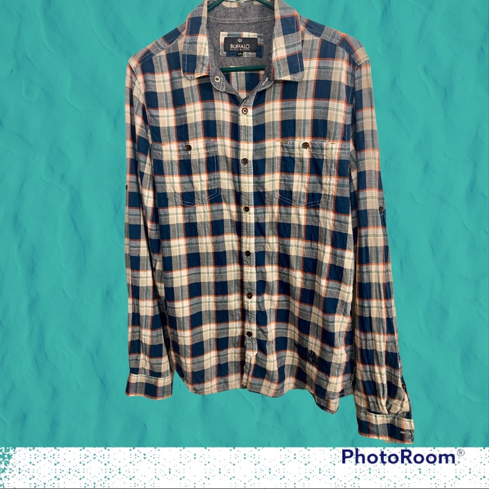 Buffalo David Bitton Flannel Button-Up Long Sleeve Plaid Shirt.